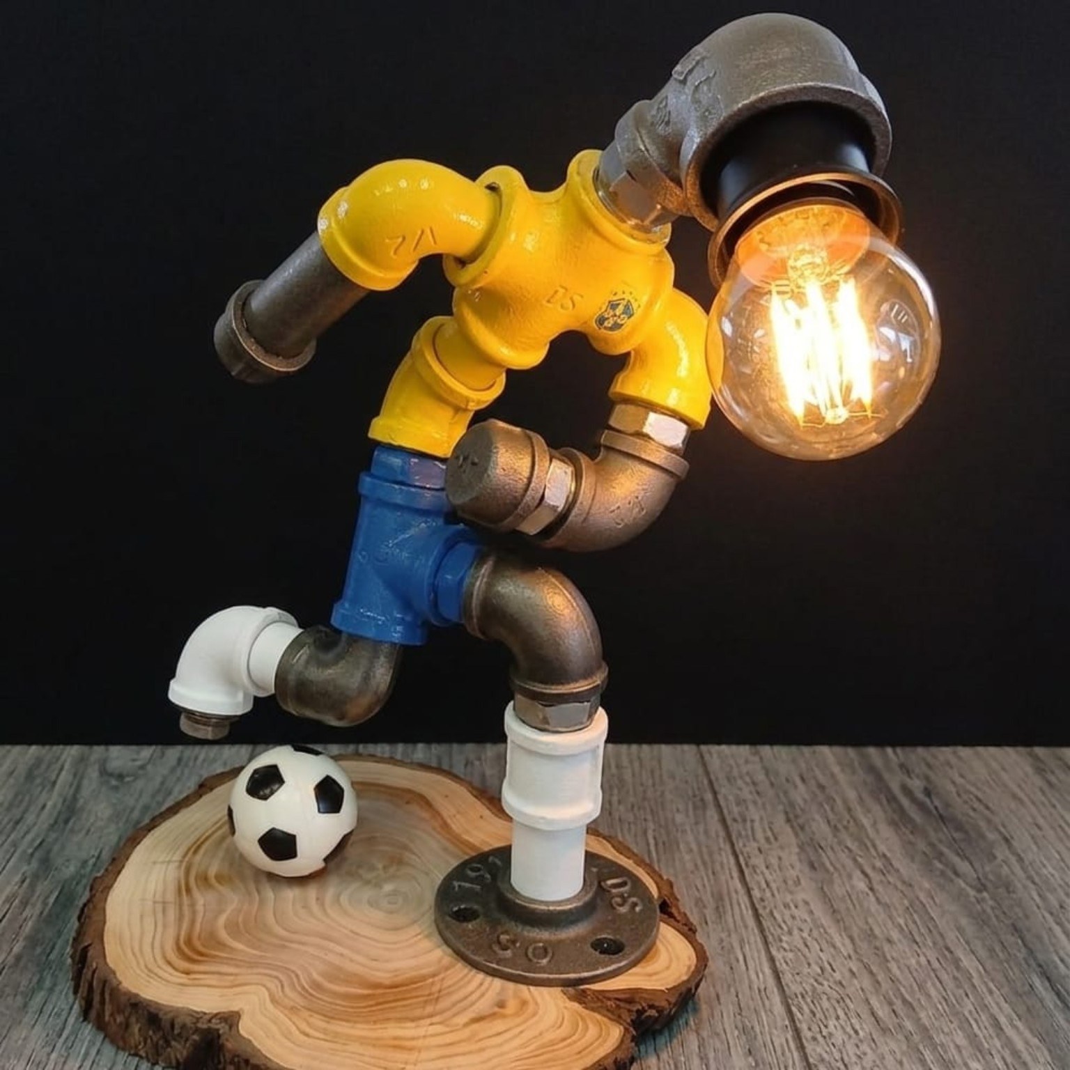 The Industrial Shisha Robot Lamp The Industrial Shisha Robot Lamp